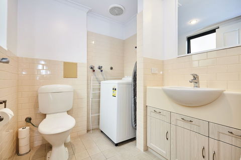 Fremantle Townhouse Unit 5 - Tourism Search 6