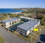 2 The Dunes 38 Marine Drive pool tennis court  so close to the beach - Tourism Search