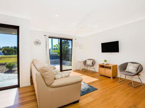 VIlla Zelma Culburra Beach - Tourism Search 6