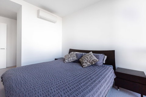 Sabrina, 2BDR Docklands Apartment - Tourism Search 4