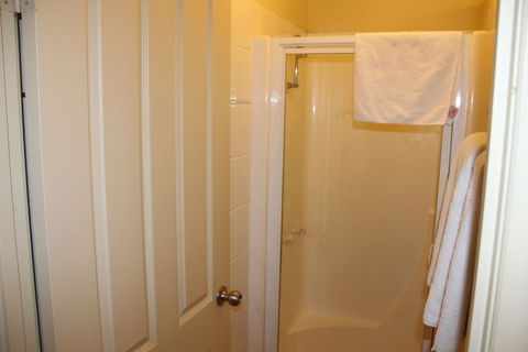 Nireeda Apartments Geelong - Tourism Search 6