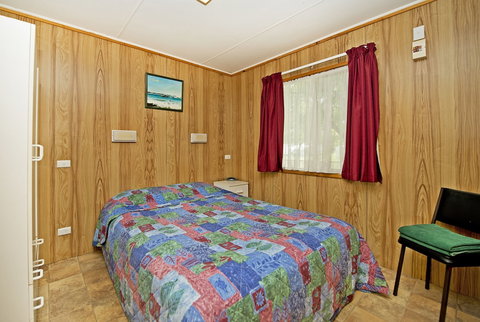 Acclaim Pine Grove Holiday Park - Tourism Search 2