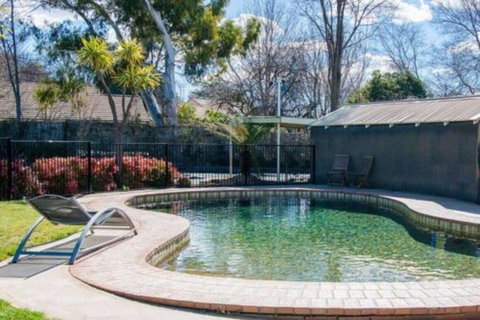 Central Caleula Motor Lodge - Tourism Search 1