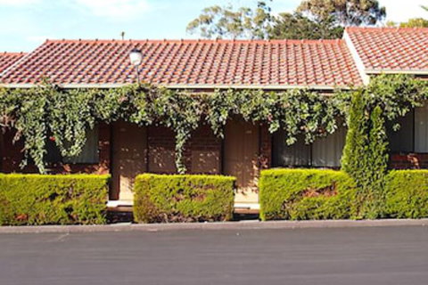 Nunawading Motor Inn - Tourism Search 1