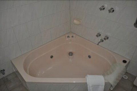 Nunawading Motor Inn - Tourism Search 7