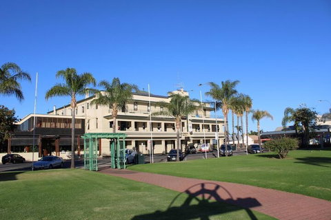 Renmark Hotel Motel - Tourism Search 3