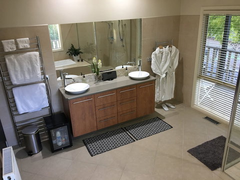 Emerald Ridge - Tourism Search 6