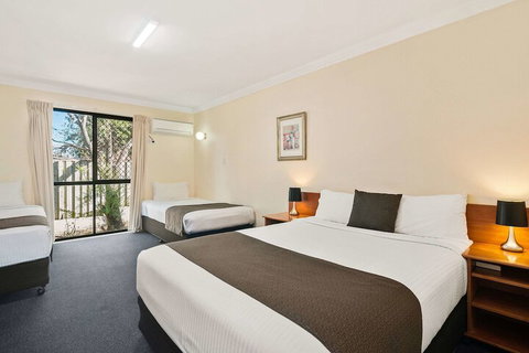 Econo Lodge Waterford - Tourism Search 3