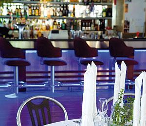 La Piazza Restaurant & Bar - Tourism Search 5