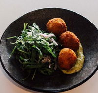 Mister Raymond - Tourism Search