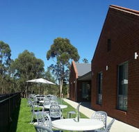 Farmers Arms Hotel - Tourism Search