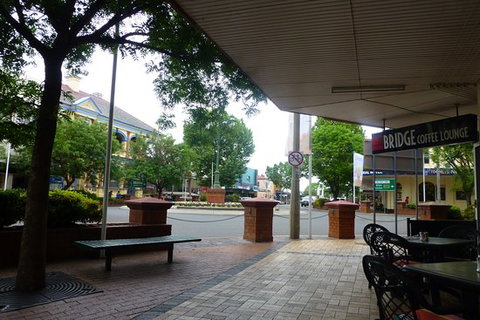 The Bridge Coffee Lounge - Tourism Search 0