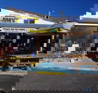 Finny's By The Wharf - Tourism Search