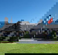 New England Motor Lodge - Tourism Search