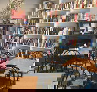 Chrissie's Book Lounge  Cafe