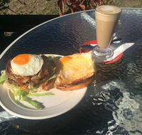 Robyn's Cafe - Tourism Search