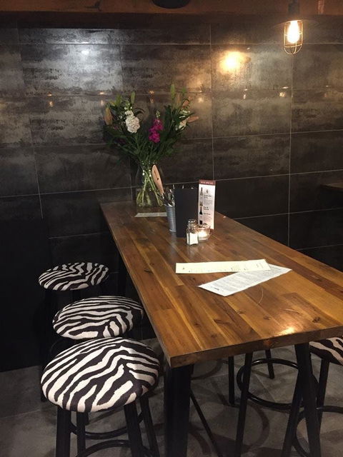 Z Bar And Restaurant - Tourism Search 0