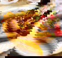 Restaurant and Bar at Noosa Heads Surf Club - Tourism Search