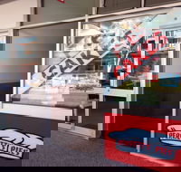 Perrett's Pies - Tourism Search