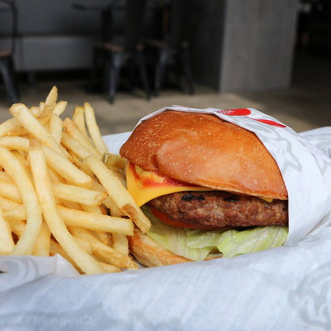 Carl's Jr. - Beenleigh - Tourism Search 0