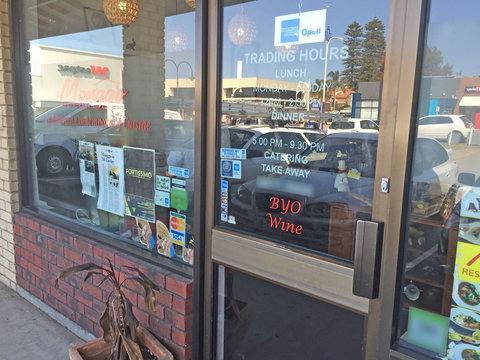 MONGGO Restaurant - Tourism Search 0