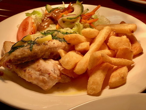 Bay Central Tavern - Tourism Search 1