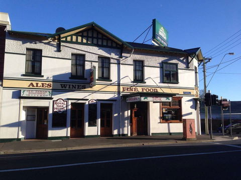 The Royal Oak - Tourism Search 0