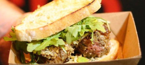 Mannelli's Cafe Burnside - Tourism Search 2