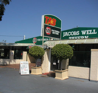 Jacobs Well Bayside Tavern - Tourism Search