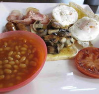 Molly's Great Food Cafe - Tourism Search