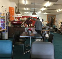 The Crowded Lounge - Tourism Search