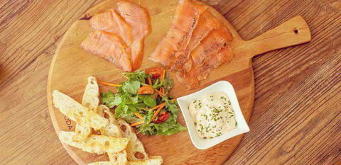 Manhattan Restaurant - Tourism Search 12