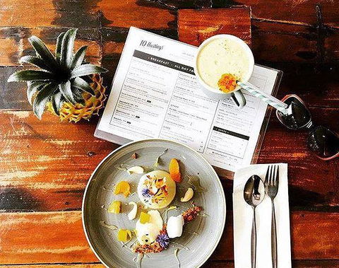 Manhattan Restaurant - Tourism Search 18