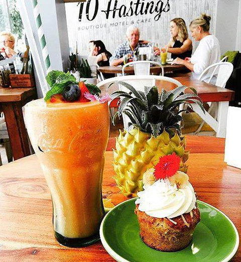 Manhattan Restaurant - Tourism Search 22