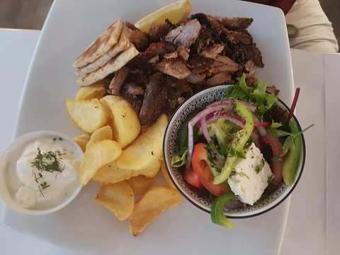 Yanni's Taverna - Tourism Search 0