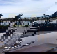 LakeFront Bistro - Tourism Search