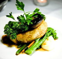 Harry's Restaurant and Redford Bar - Tourism Search
