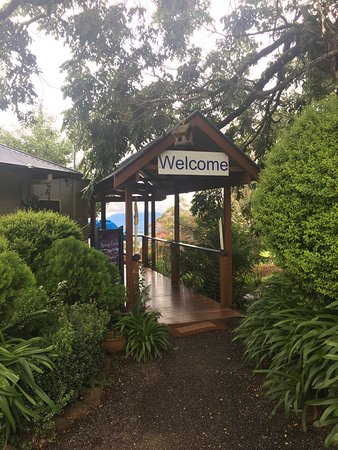 The Falls QLD Tourism Search