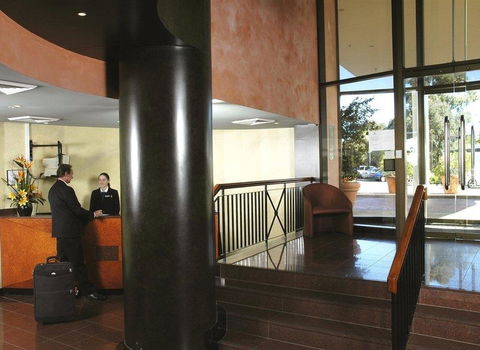 BreakFree Capital Tower - Tourism Search 3