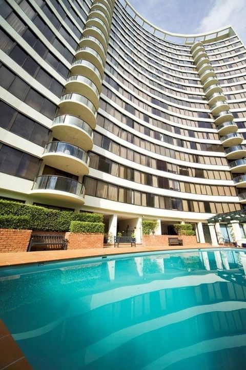 BreakFree Capital Tower - Tourism Search 11