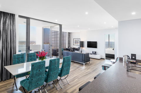 Meriton Suites Chatswood - Tourism Search 1