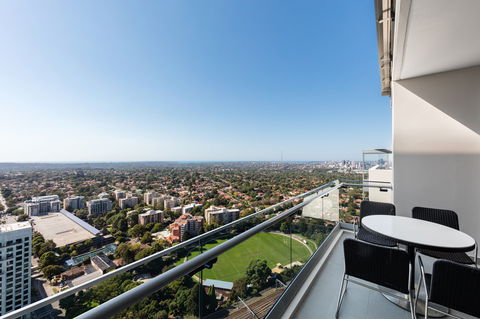 Meriton Suites Chatswood - Tourism Search 3