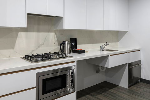Meriton Suites Chatswood - Tourism Search 8