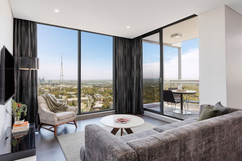 Meriton Suites Chatswood - Tourism Search 17