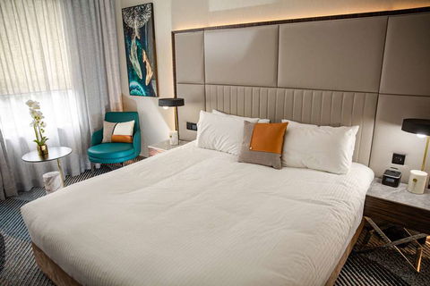 Royal Pacific Hotel - Tourism Search 4