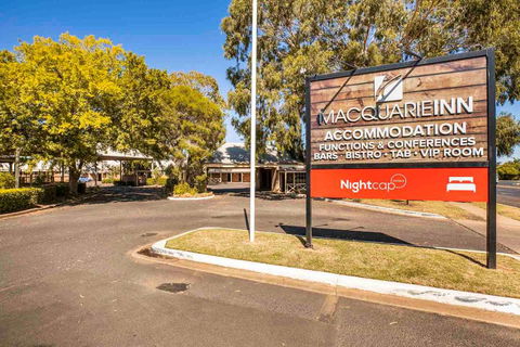 Macquarie Inn - Tourism Search 0