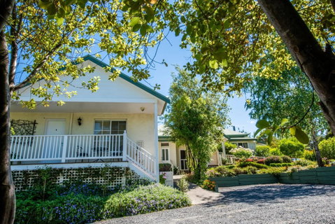 Yarra Gables Motel - Tourism Search 1