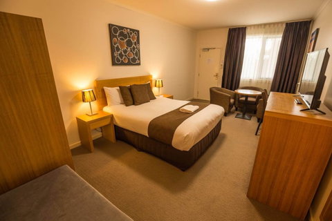 Bairnsdale International - Tourism Search 7