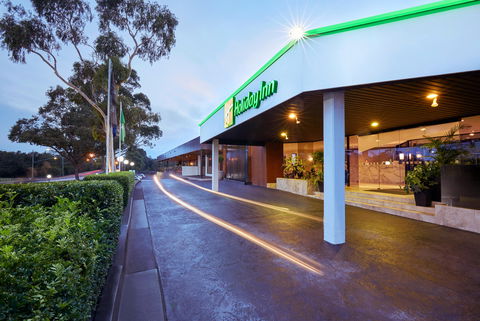 Holiday Inn Warwick Farm - Tourism Search 0
