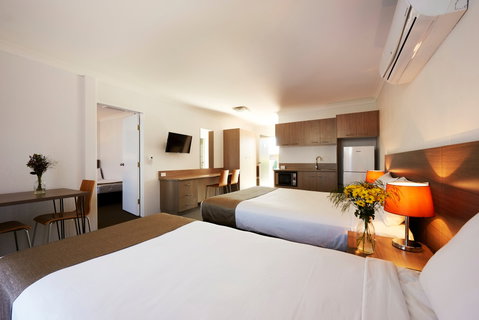 Adelong Motel - Tourism Search 2